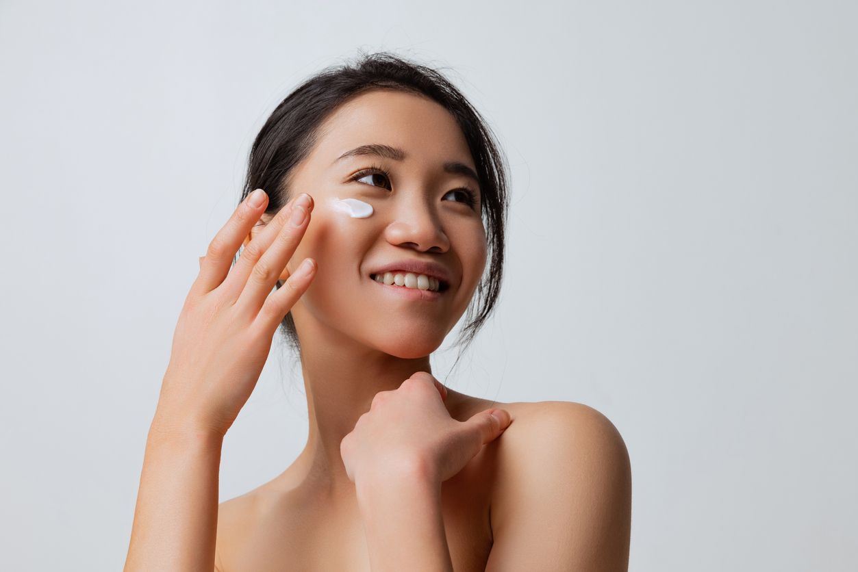 8 Reasons You’re Seeing Puffiness, Under Eye Bags, and Dark Circles — And What Helps Reduce Them