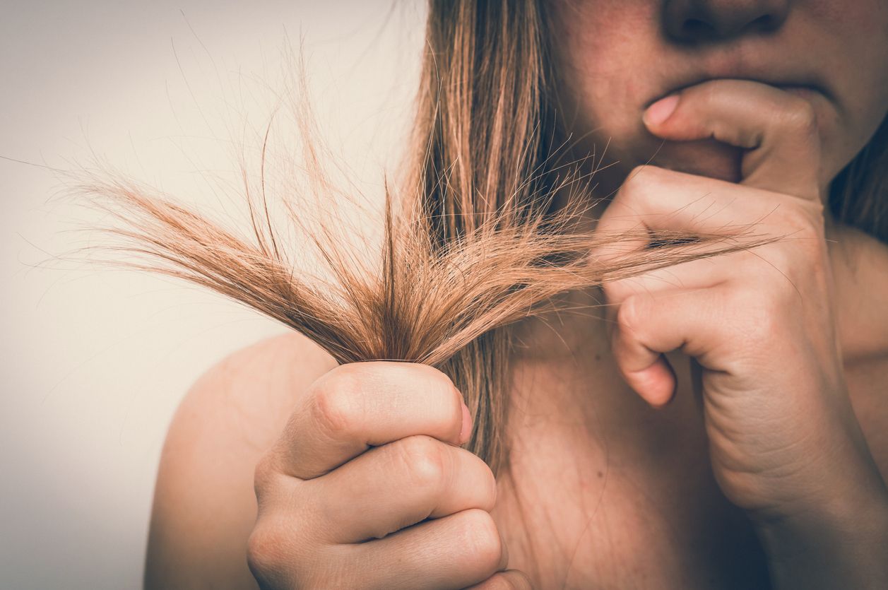 7 Nighttime Habits to Prevent Hair Breakage and Protect Hair While Sleeping